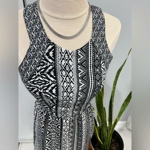 Price reduced!! 🔥🔥American Eagle Outfitters black and white dress